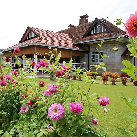 Bukit Lowick Bungalow ตานาห์ราตา ภายนอก รูปภาพ